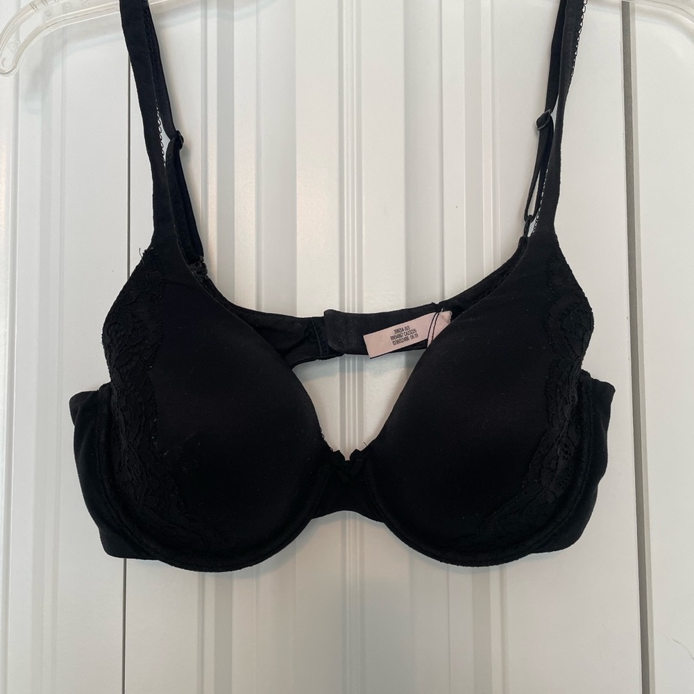 Victoria's Secret Elegant Black Bra